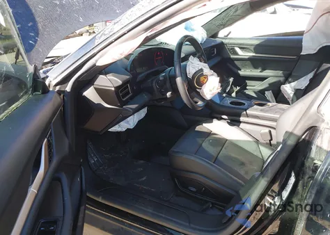 2021 Porsche Taycan z USA, uszkodzony, nr VIN WP0AA2Y17MSA17160